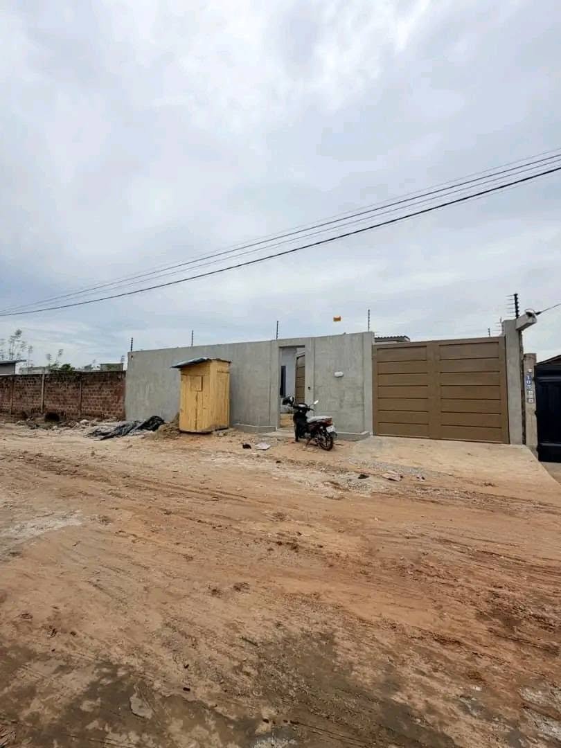 Villa moderne 3 chambres à louer à Fidjrossè Akogbato 11
