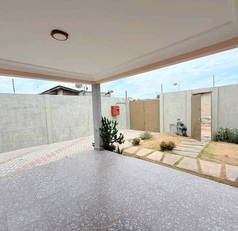 Villa moderne 3 chambres à louer à Fidjrossè Akogbato 4