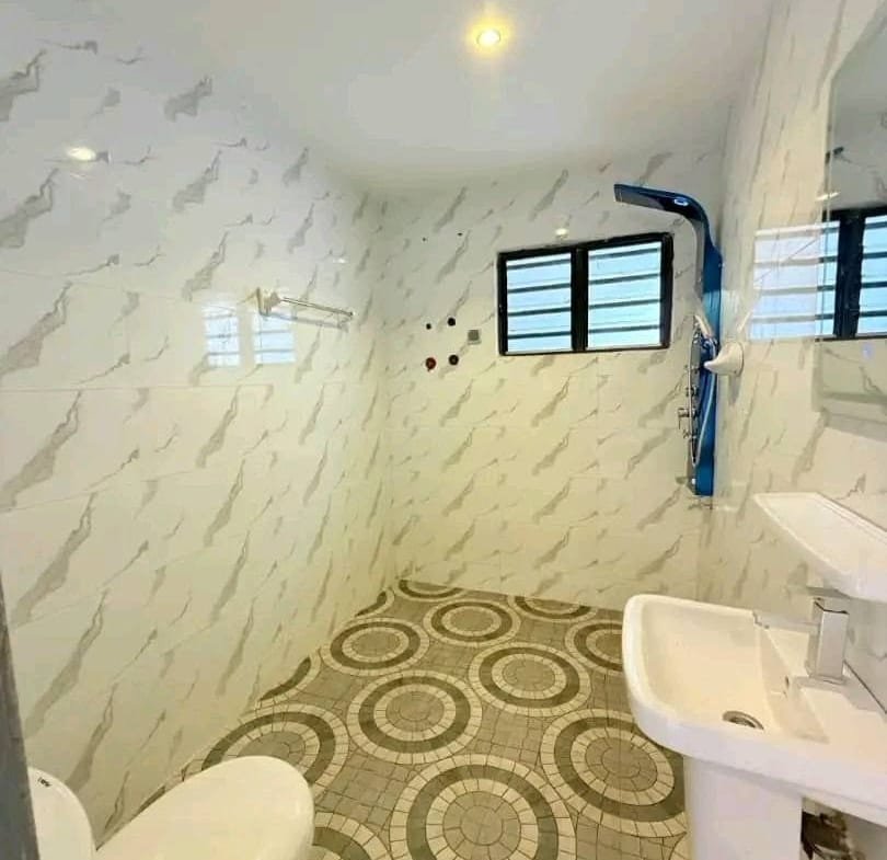 Villa moderne 3 chambres à louer à Fidjrossè Akogbato 8