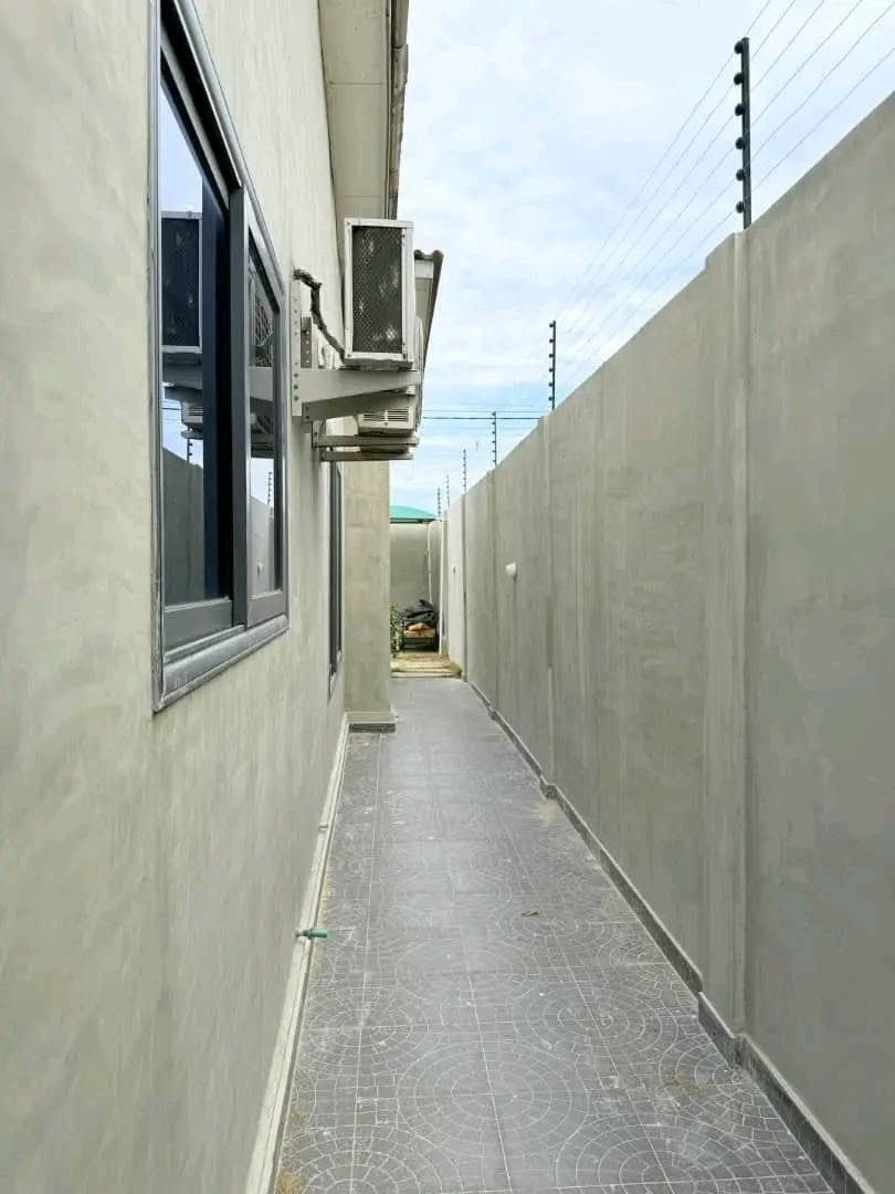 Villa moderne 3 chambres à louer à Fidjrossè Akogbato 9