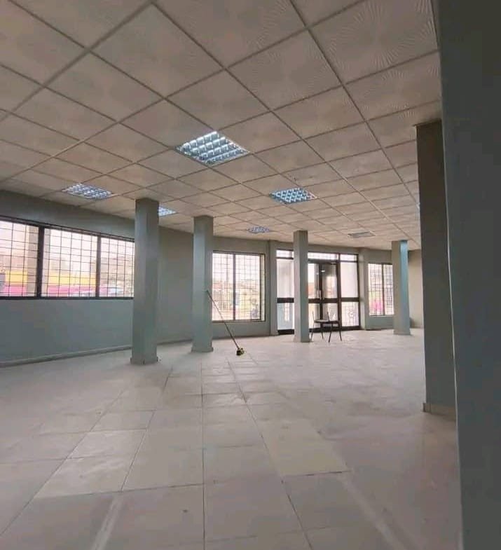 bureau professionnel à louer à Jéricho 3