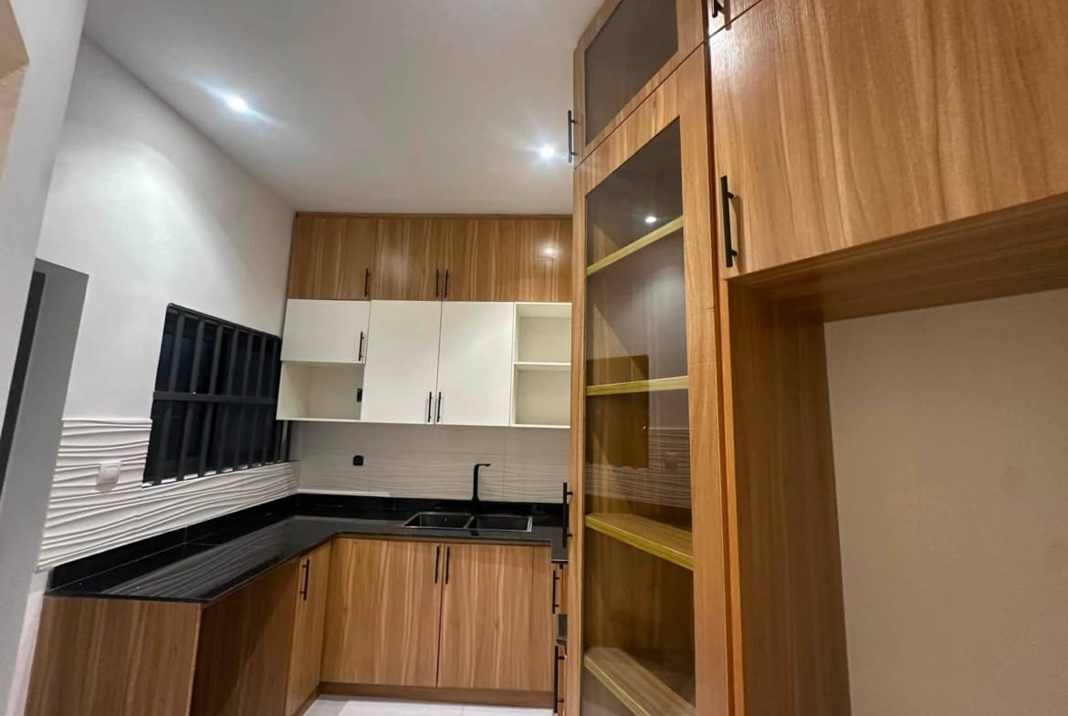 Appartement 3 chambres à louer Fidjrossè Plage 10