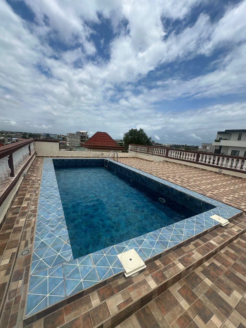 Appartement duplex avec piscine à louer à Fidjrossè Togbin Plage 2