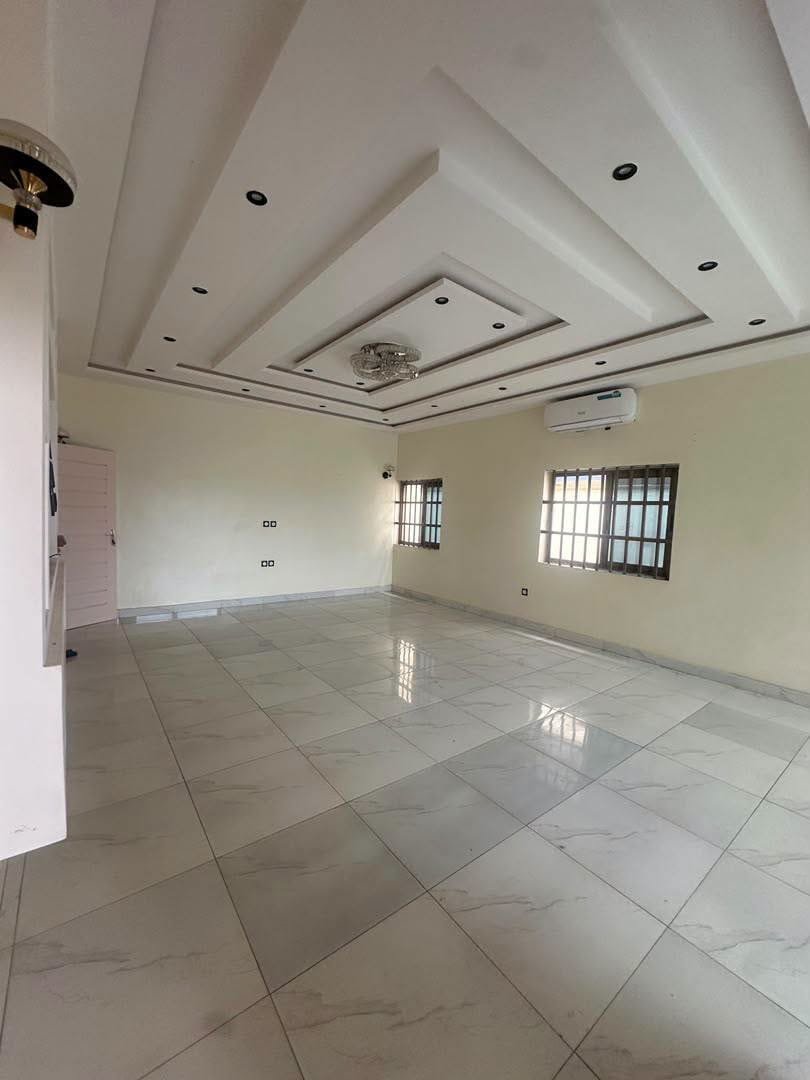 Appartement duplex avec piscine à louer à Fidjrossè Togbin Plage 3