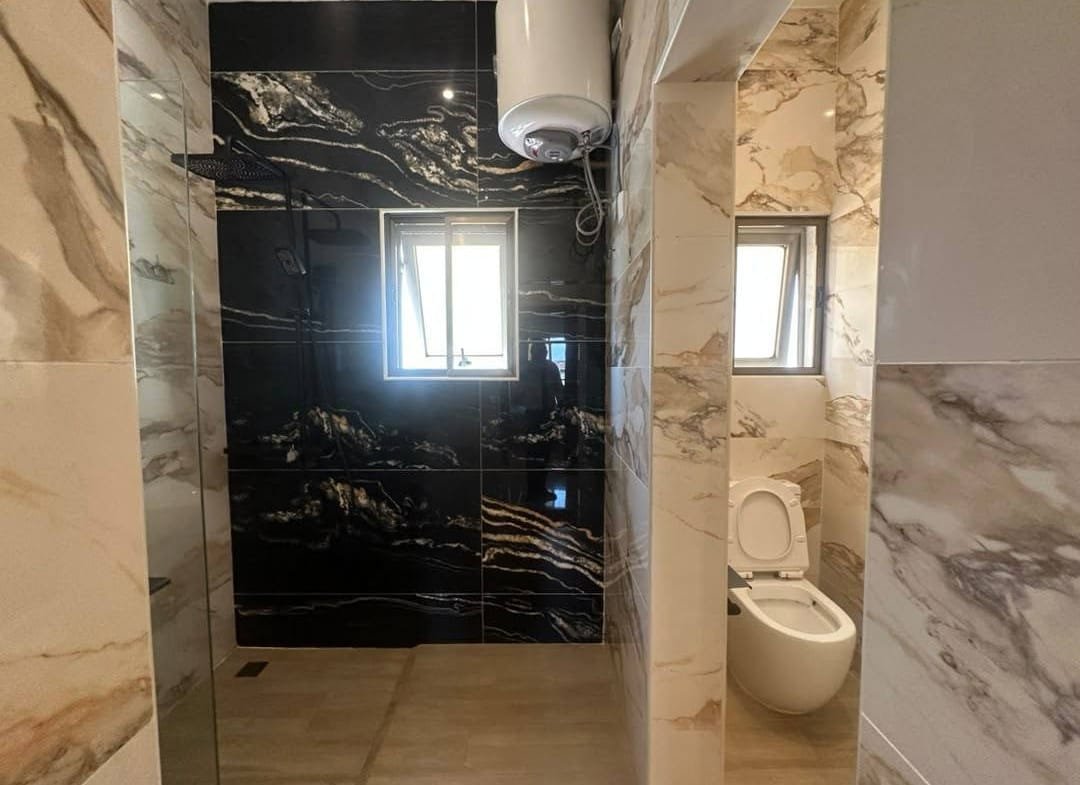 Appartement meublé 2 chambres à louer à Fidjrossè Plage avec piscine 13