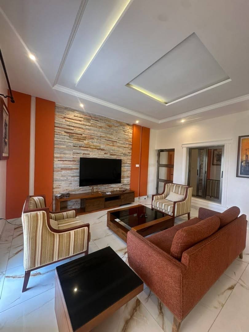 Appartement meublé 2 chambres à louer à Fidjrossè Plage avec piscine 2