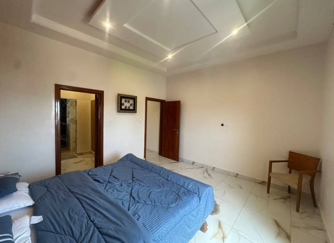 Appartement meublé 2 chambres à louer à Fidjrossè Plage avec piscine 7