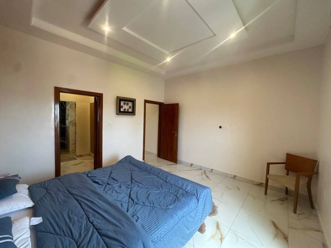Appartement meublé 2 chambres à louer à Fidjrossè Plage avec piscine 7