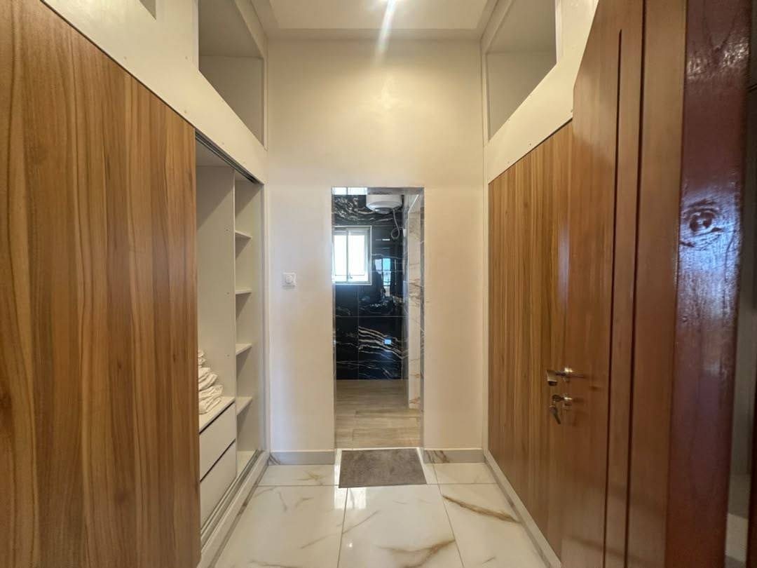 Appartement meublé 2 chambres à louer à Fidjrossè Plage avec piscine 8
