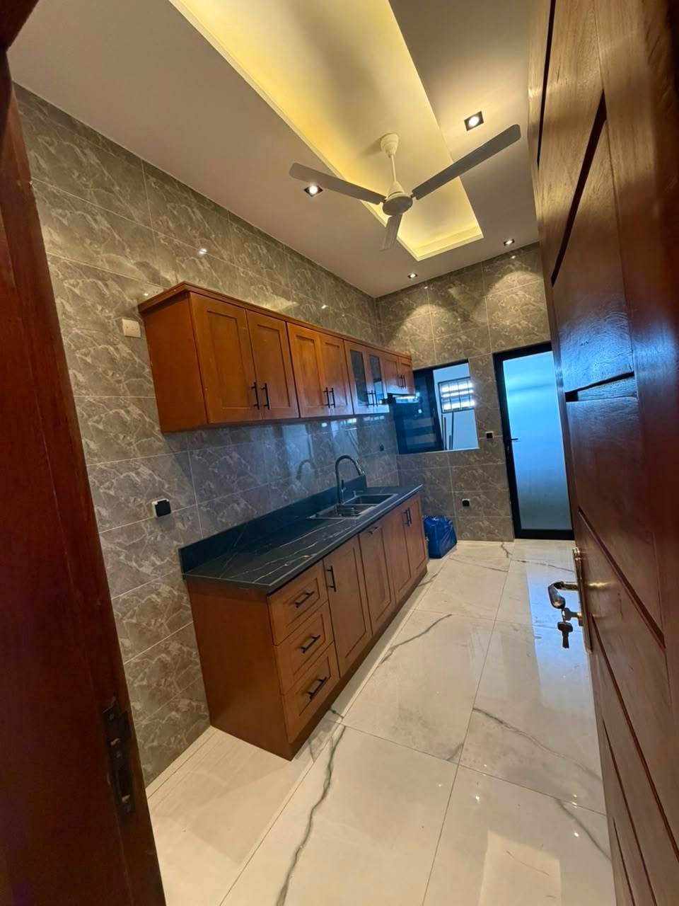 Appartement neuf de 3 chambres à louer à Godomey Dékoungbé 2 Appartement neuf de 3 chambres à louer à Godomey Dékoungbé 2