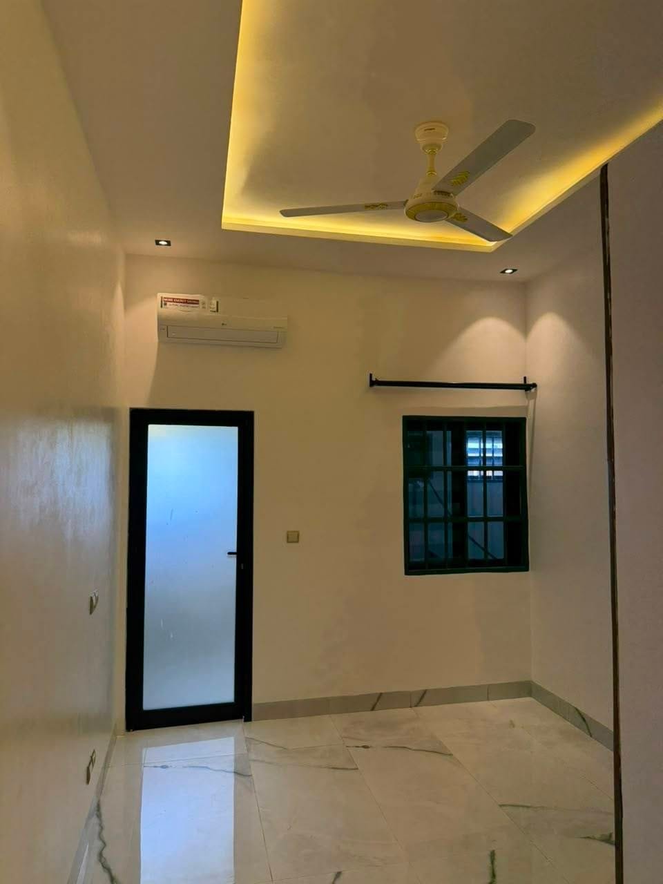 Appartement neuf de 3 chambres à louer à Godomey Dékoungbé 3 Appartement neuf de 3 chambres à louer à Godomey Dékoungbé 3