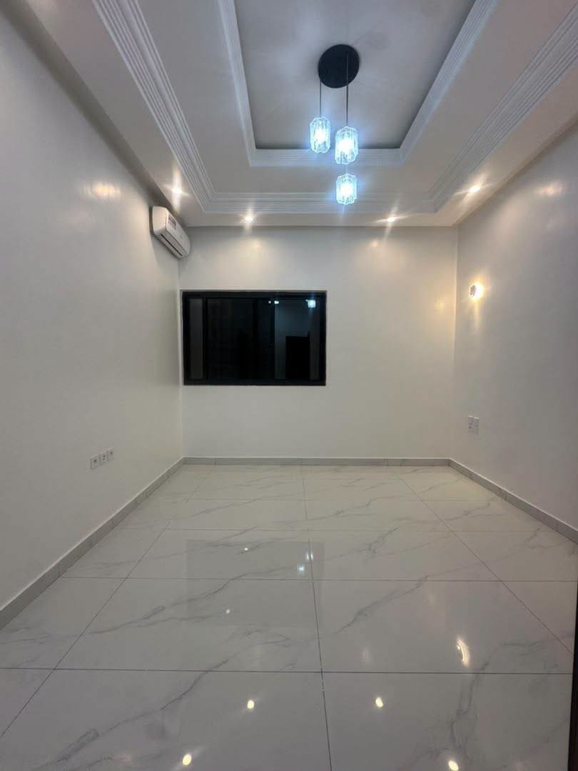 Belles villas luxueuses en location à Fidjrossè Cotonou 15
