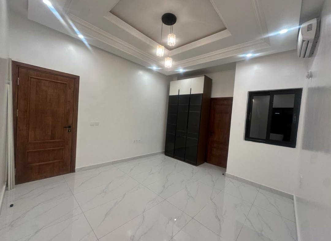 Belles villas luxueuses en location à Fidjrossè Cotonou 3