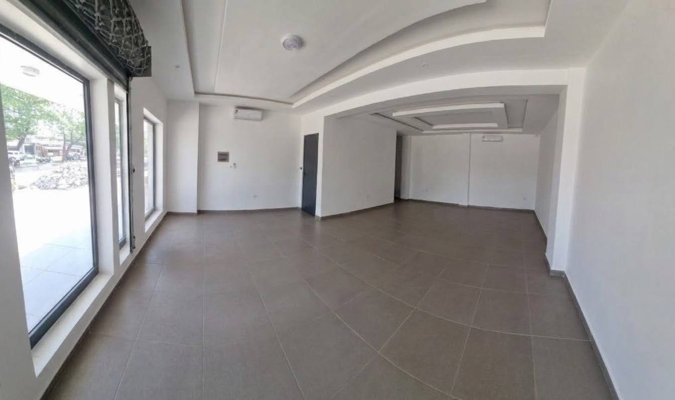 Boutique climatisée de 59,5 m² à louer à Agontikon Cotonou 3