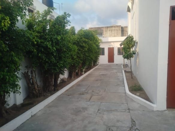 Villa duplex de 5 chambres avec dépendance à louer à Houéyiho