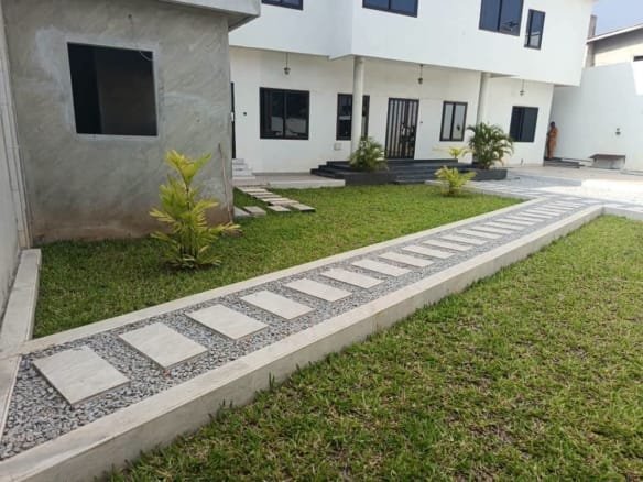 Villa meublée 4 chambres à louer à Akpakpa Zone des Ambassades