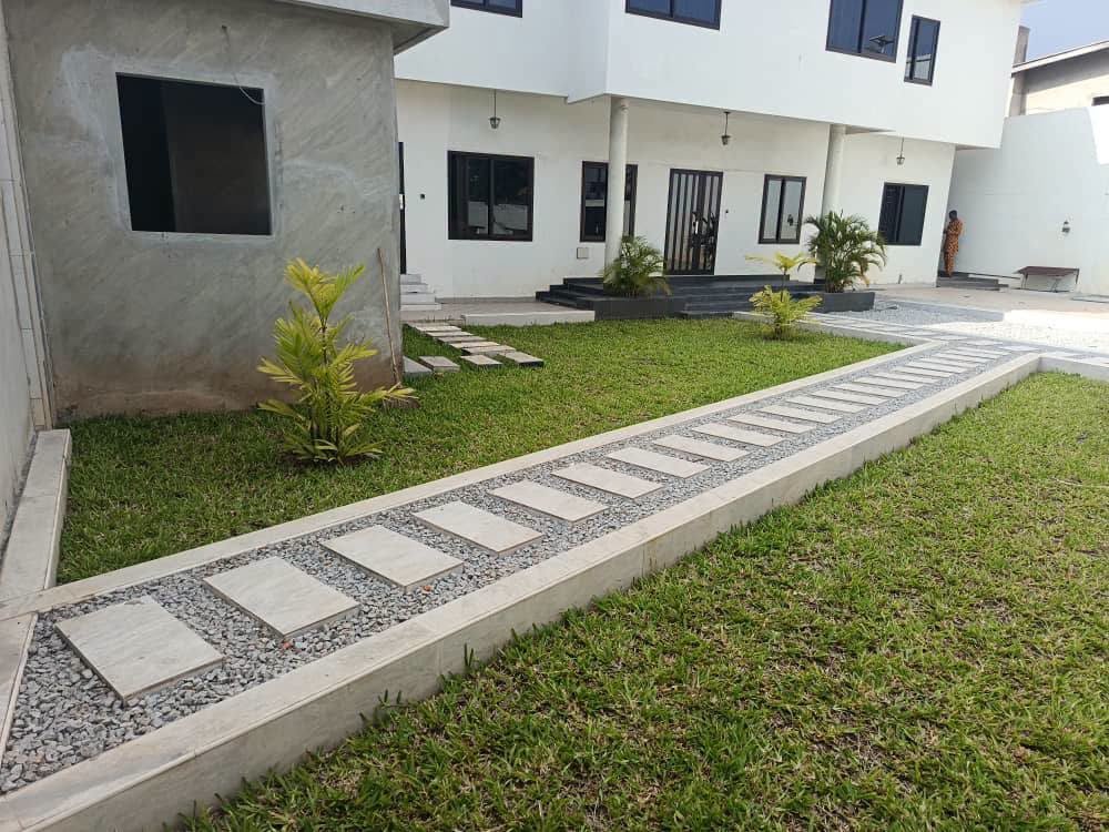 Villa meublée 4 chambres à louer à Akpakpa Zone des Ambassades