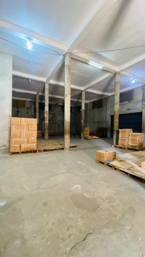magasin 350 m2 a louer scoa gbeto cotonou benin immo 2